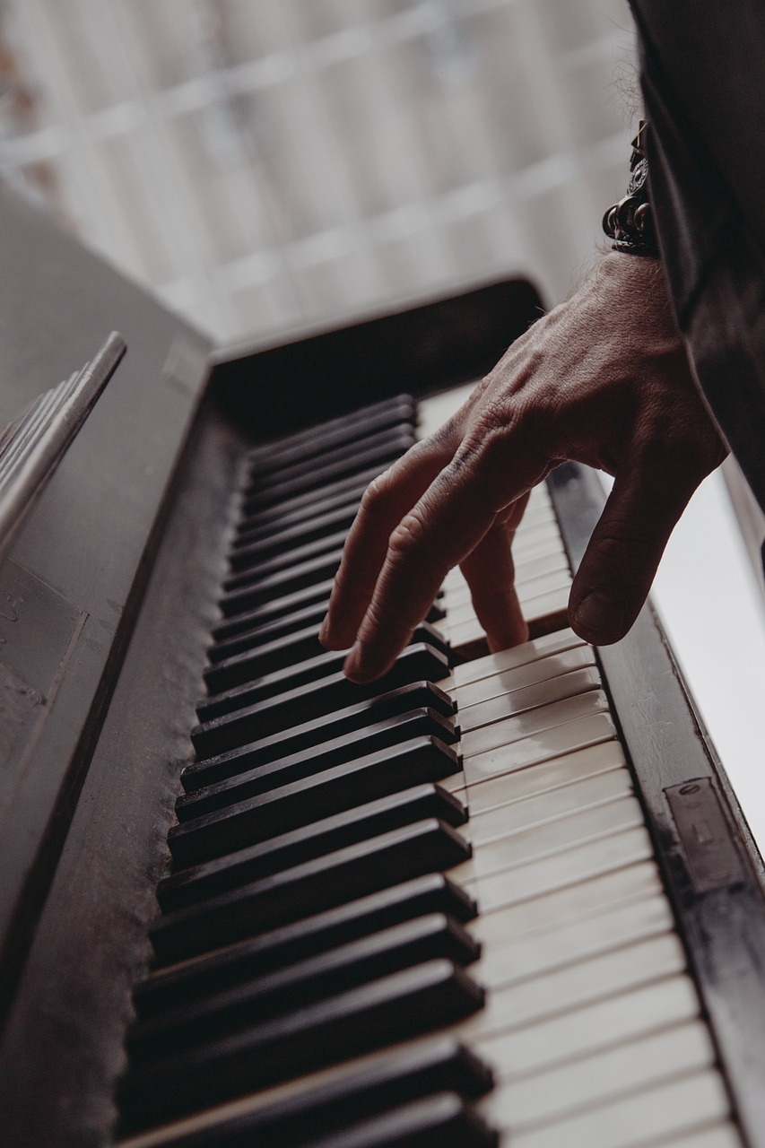How Adults Benefit from Taking Piano Lessons